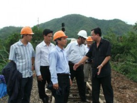 Hai phó TGĐ Đường sắt Việt Nam bị tạm dừng công việc