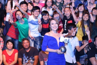 Mỹ Tâm được MTV trao cúp "Nghệ sĩ xuất sắc Đông Nam Á"