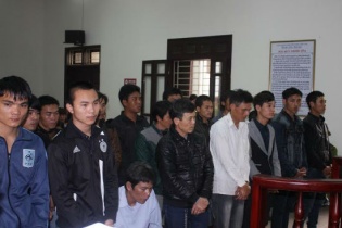 Vụ hỗn chiến giành bãi ngao ở Thanh Hóa: Yêu cầu điều tra bổ sung