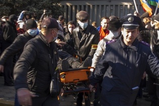 Nga cảnh báo Ukraine không được đàn áp người biểu tình