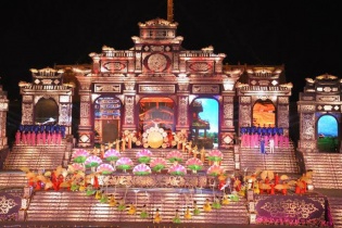 Nhìn lại những hình ảnh rực rỡ của Festival Huế 2014