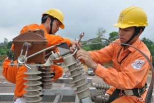 Ngành điện cam kết không cắt điện khi nóng trên 36 độ