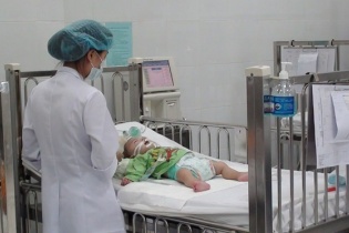 Bộ trưởng Y tế khẳng định minh bạch thông tin về sởi