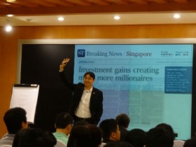 Tỷ phú Singapore mách nước mua cổ phiếu