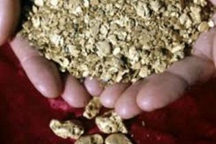 Phát hiện lò luyện quặng vàng trái phép ở Hà Nội