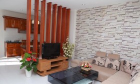 Nhà sổ đỏ ngoại ô đang bị chung cư giá rẻ chèn ép