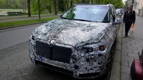 BMW X7 lần đầu dạo phố