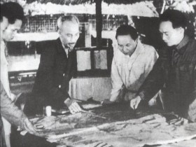 Hào khí Điện Biên, hào khí tháng Tư ngút trời đất việt