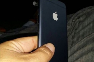 iPhone 6 lộ ảnh thực với thiết kế siêu mỏng