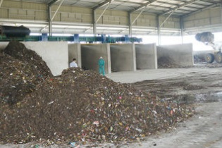 DN kiện Chủ tịch tỉnh Vĩnh Long vì “ngăn sông cấm chợ”