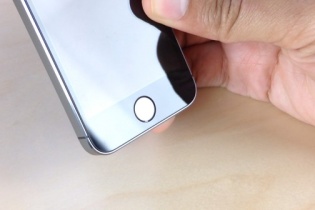 Phủ iPhone 6 bằng sapphire và nước cờ của Apple