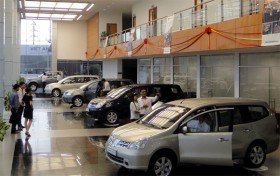 Vay mua ôtô dễ mất xe được nợ