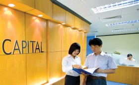 Thăm "ông chủ" các công ty quản lý quỹ ốm yếu