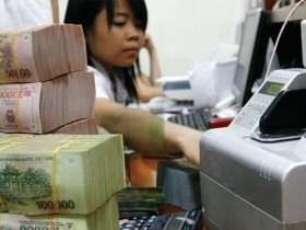 Dính nợ xấu vì vay tiêu dùng lãi suất cắt cổ