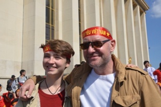 Tinh thần Việt Nam nổi sóng khắp năm châu