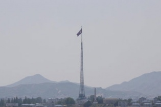 Triều Tiên: Sập tòa chung cư 23 tầng đang xây dựng, gây thương vong