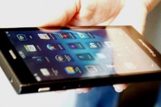 BlackBerry Z3 sắp về Việt Nam, giá dưới 5 triệu đồng