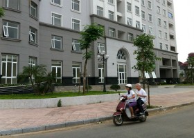Nhà ở xã hội "chiêm khê, mùa thối"