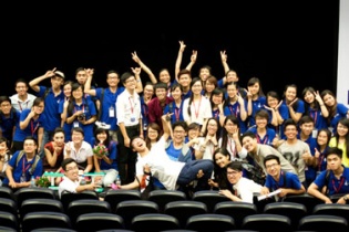 Xem sinh viên Hà Nội trổ tài nói tiếng Pháp