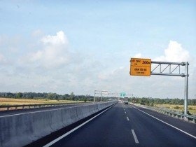Đề xuất không đầu tư 7 tuyến cao tốc