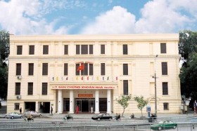Nới room, chuyện bàn sau “cơn bão” biển Đông?