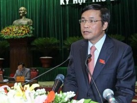 Bộ trưởng Đinh Tiến Dũng lần đầu trả lời chất vấn