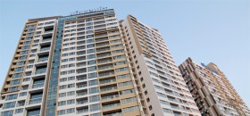 Hai nửa bộ mặt phân khúc cao cấp