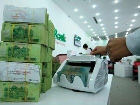 Khoảng lặng trước ‘cơn bão’ phân loại nợ xấu