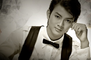 Hoài Lâm bất ngờ tiết lộ về cha mẹ đẻ