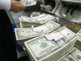 Doanh nghiệp lớn rút ngoại tệ khiến tỷ giá "căng"
