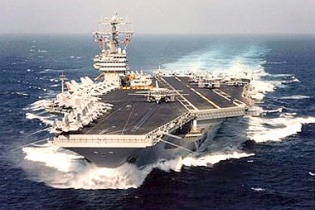 Tàu chiến Mỹ đổ về vùng Vịnh để chuẩn bị "giải cứu" Iraq