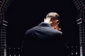 Hé lộ phương thức kiếm chác từ khai thác bí mật đời tư của Công ty Việt Hồng