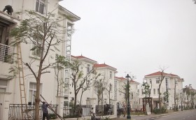 Đất nền liền kề, biệt thự lại nhiễm virut tiền chênh