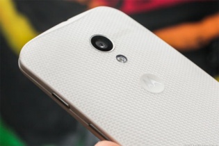 Ra mắt hình xăm số mở khóa điện thoại Moto X