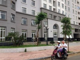 Tù mù các khoản “tiền chênh”