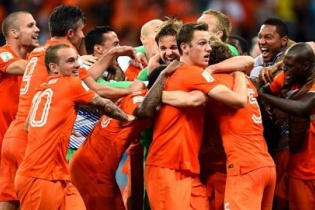 Kết quả trận Hà Lan-Costa Rica: Tim Krul đưa Hà Lan vào bán kết