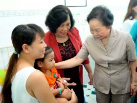 PCT nước Nguyễn Thị Doan thăm BV Hoàn Mỹ Đà Nẵng
