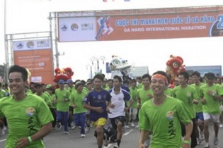 4.200 vận động viên tham gia cuộc thi marathon Đà Nẵng 2014