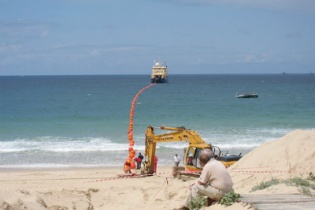 Lại đứt cáp quang biển AAG