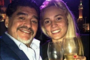 Tình cũ của huyền thoại Maradona bị bắt vì ăn cắp ở Dubai