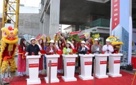Cất nóc Dự án Lim Tower II