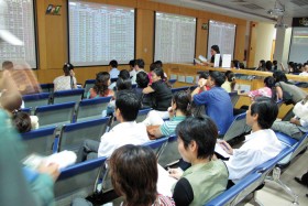 Cần cảnh giác cả với “tin tốt”