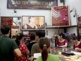 Giảm 5 phiên liên tiếp, giá vàng xuống đáy