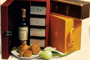 Bánh Trung thu hạng sang vào mùa đua... giá