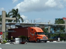 Nhà đầu tư Singapore hướng vào ngành hàng tiêu dùng