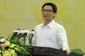 Phó thủ tướng Vũ Đức Đam "bốc thuốc" cho ngành y tế