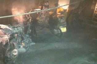 Nhiều người kẹt trong thang máy do nổ trạm biến áp ở Hà Đông