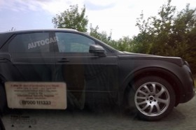 SUV siêu sang Bentley lên đường chạy thử