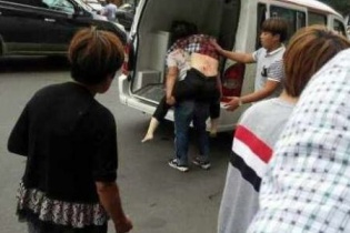 Tấn công bằng dao giữa trung tâm mua sắm, 14 người thương vong