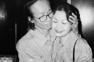 Khánh Ly công bố bút tíchTrịnh Công Sơn gây tranh cãi nảy lửa